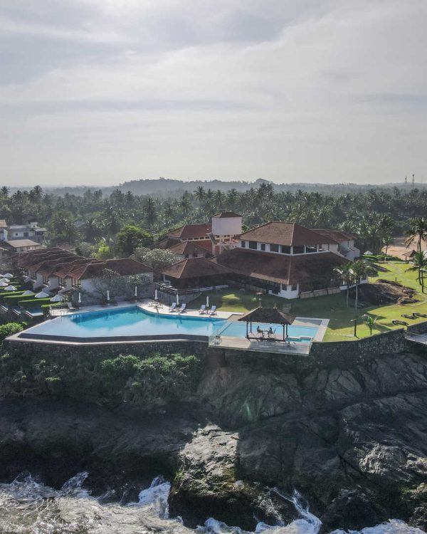 saman-villas